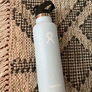 Brand New! Frost 21oz Hydro Flask